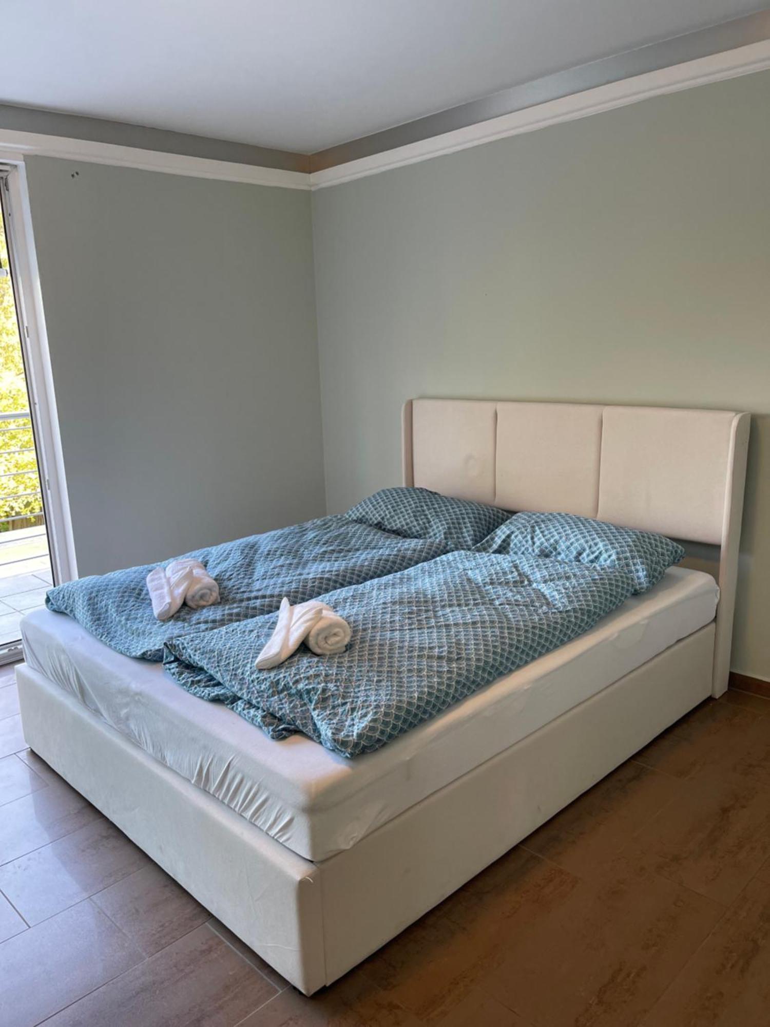 Kavkaz Restaurant & Hotel Lohmar Dış mekan fotoğraf