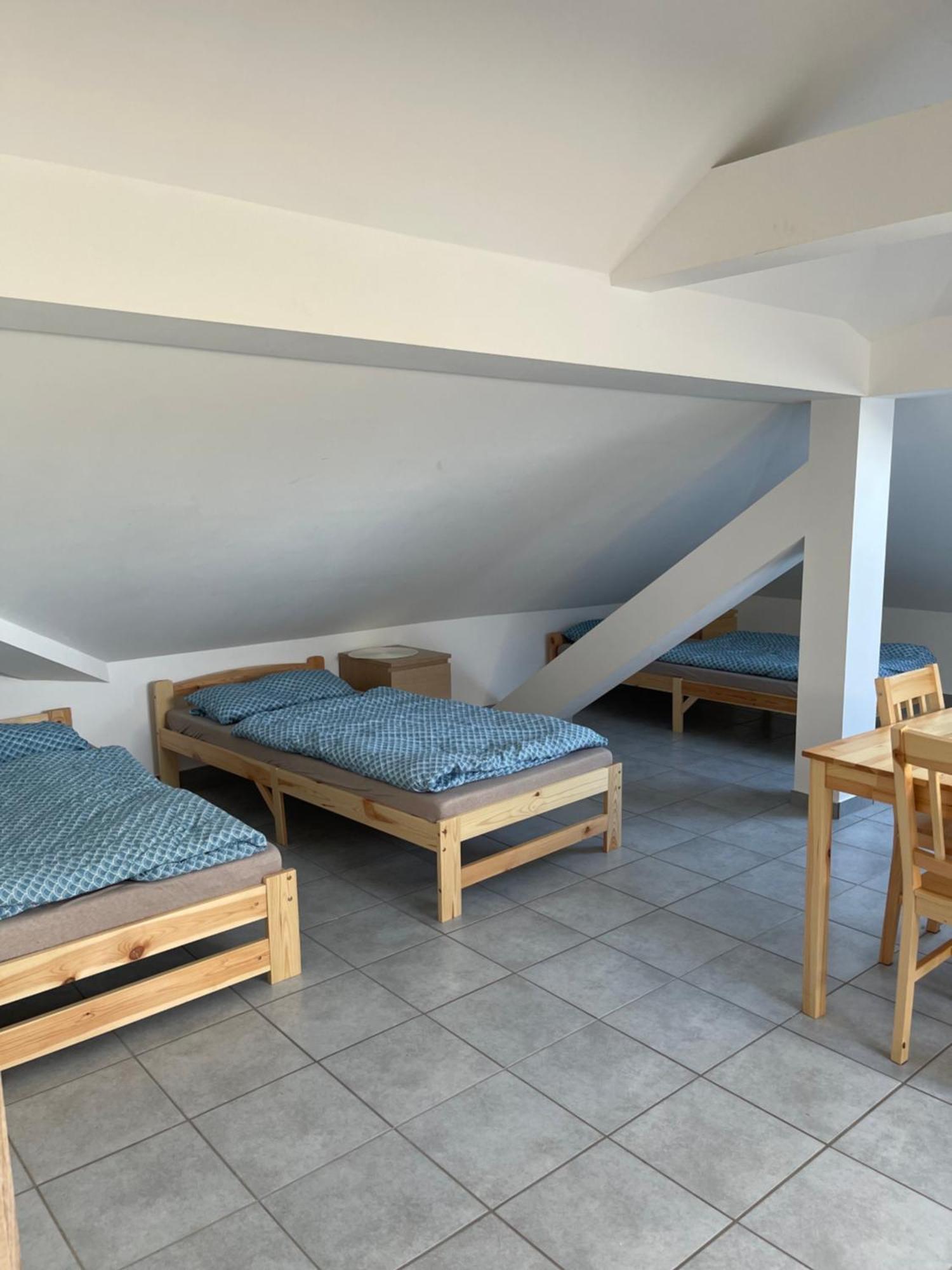 Kavkaz Restaurant & Hotel Lohmar Dış mekan fotoğraf