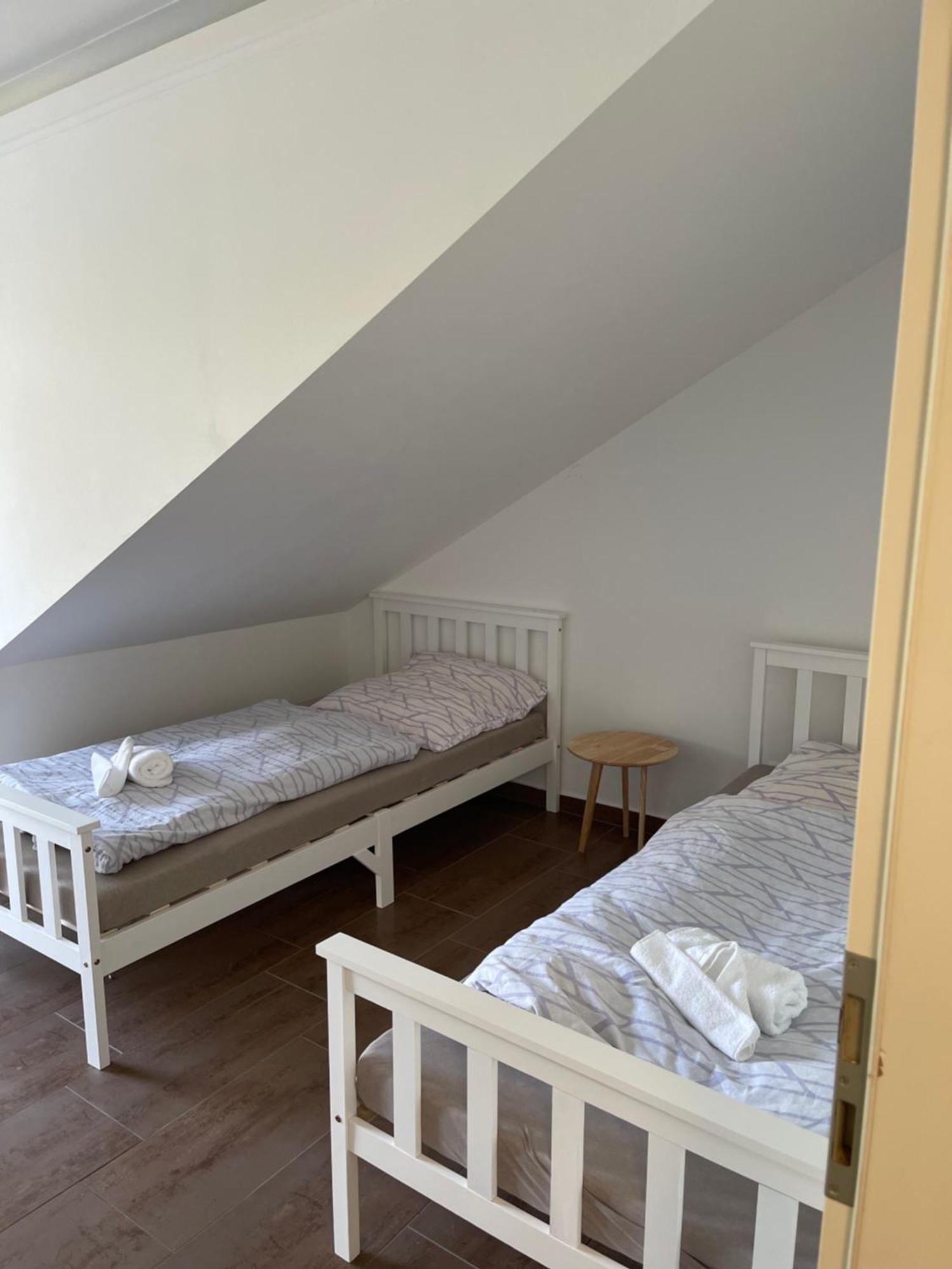 Kavkaz Restaurant & Hotel Lohmar Dış mekan fotoğraf