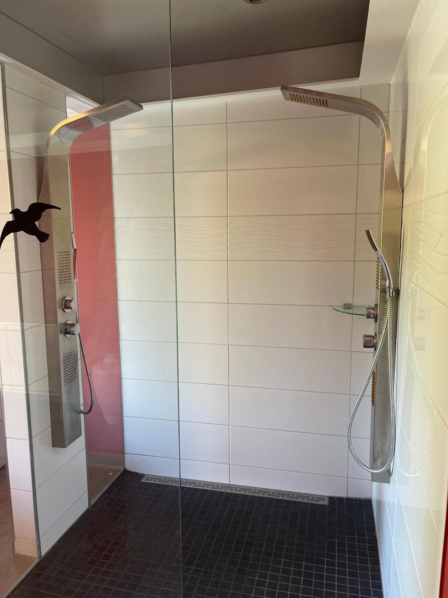 Kavkaz Restaurant & Hotel Lohmar Dış mekan fotoğraf